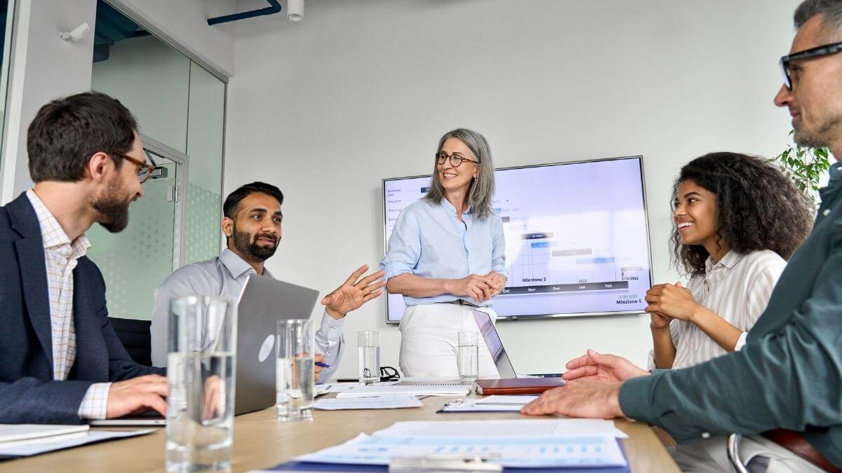 C-Level Meetings: How to Prepare & Host Them