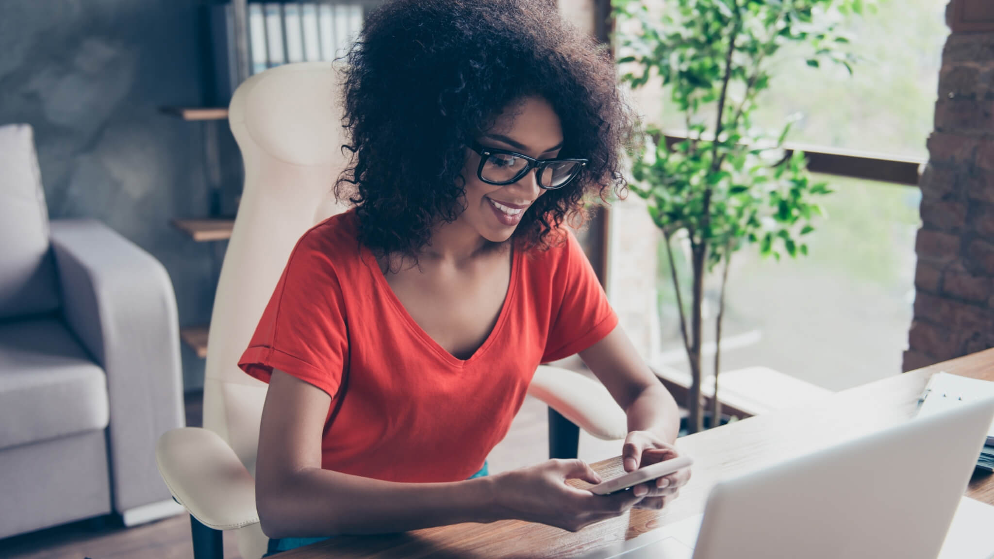 How to Write a Meeting Recap [With Templates]