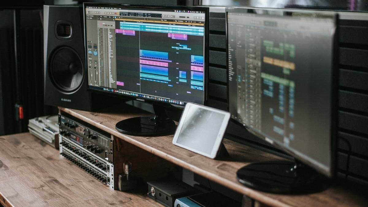 On-Call Engineering Best Practices [+ Pros & Cons]