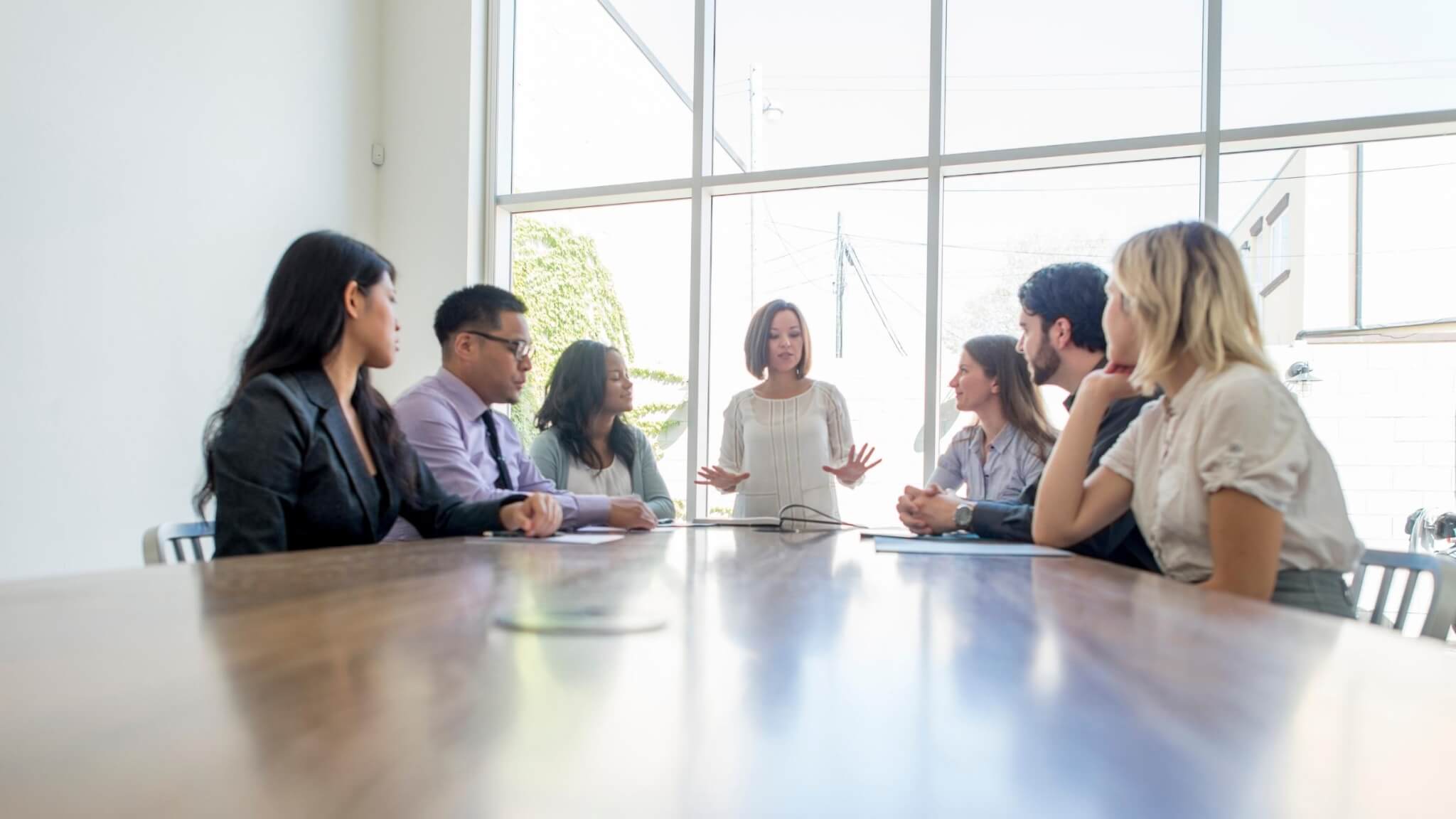 How to Request a Meeting in a Professional Setting