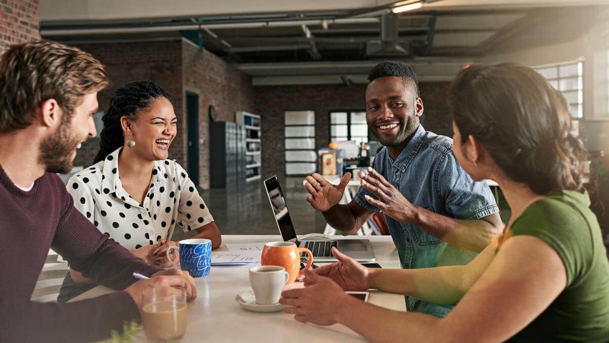 Team Building Meeting: Tips On How to Run It Successfully